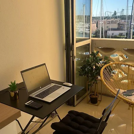 Loggia Vue Port Confort Et Design Proche *