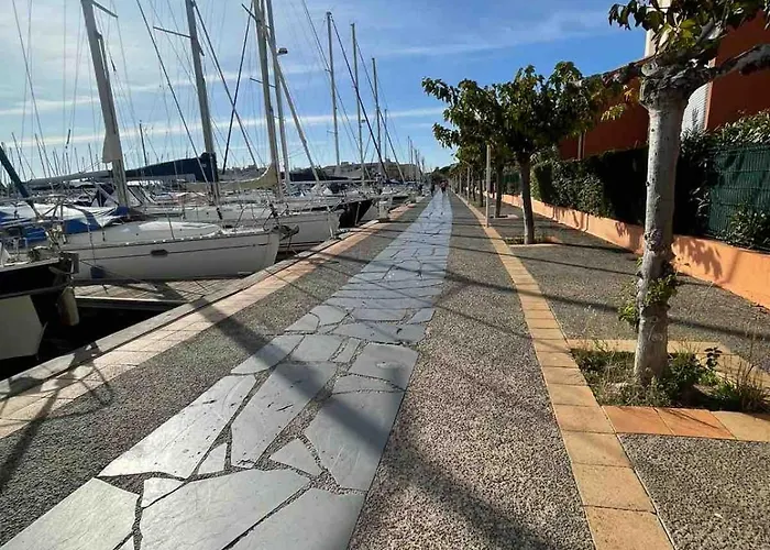 Loggia Vue Port Confort Et Design Proche *