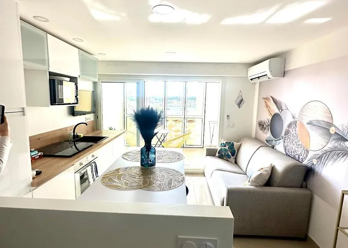 Loggia Vue Port Confort Et Design Proche * Agde