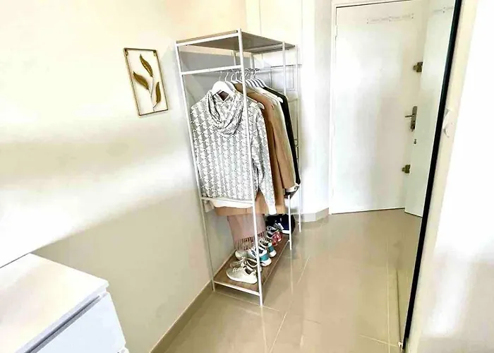 Loggia Vue Port Confort Et Design Proche