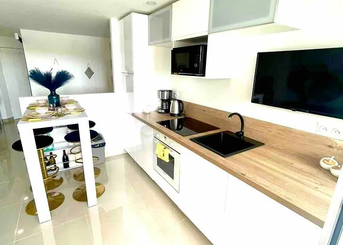 Apartment Loggia Vue Port Confort Et Design Proche *